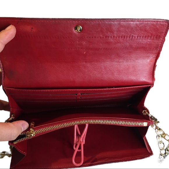 Authentic Louis Vuitton Red Vernis Sarah Wallet /WOC - Picture 11 of 14